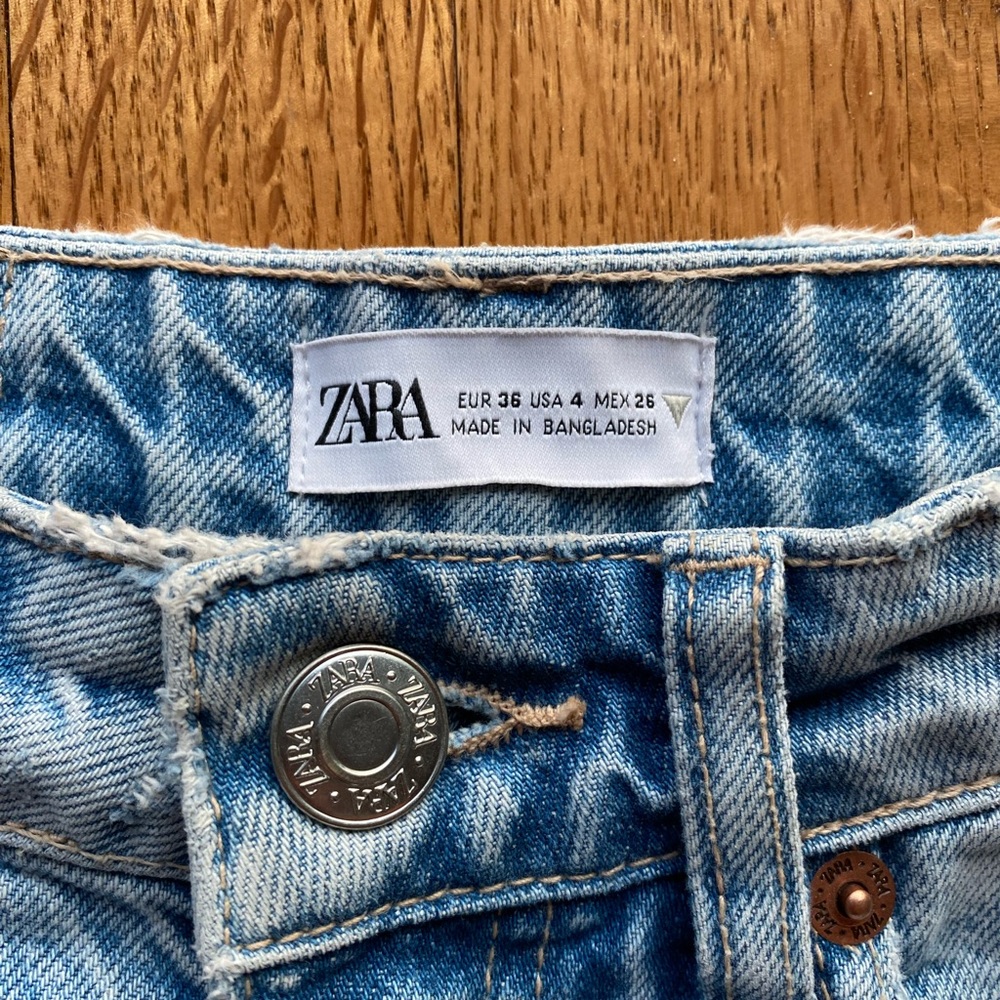 Zara Ripped Jeans - Picture 6 of 6